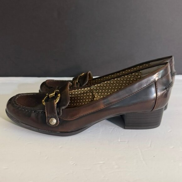 NWT Anne Klein Iflex AK DAGNEY Brown Slip on Loafers Silver Accent Buckle Sz 7. - Picture 4 of 7